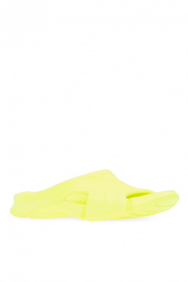 【送料&関税込】Balenciaga Slipper-mule In Yellow Leather mfw | Château Flat Mule is a home slipper reimagined for